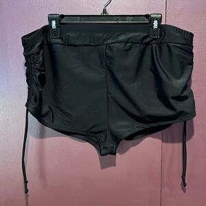 Women’s Swin Shorts NWOT